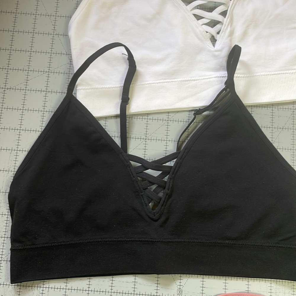 Sports Bra - Picture 5 of 6